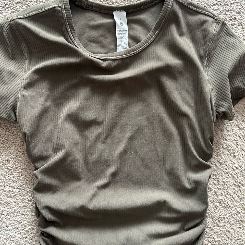 lululemon athletica Olive Short Sleeve Tee